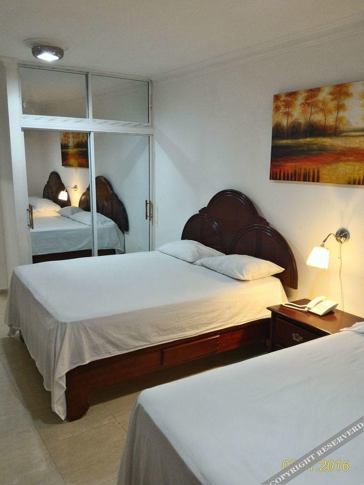 Hotel Riparbella Santo Domingo Esterno foto
