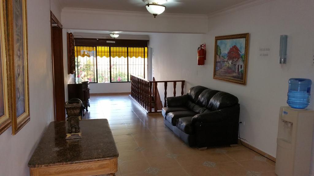 Hotel Riparbella Santo Domingo Esterno foto