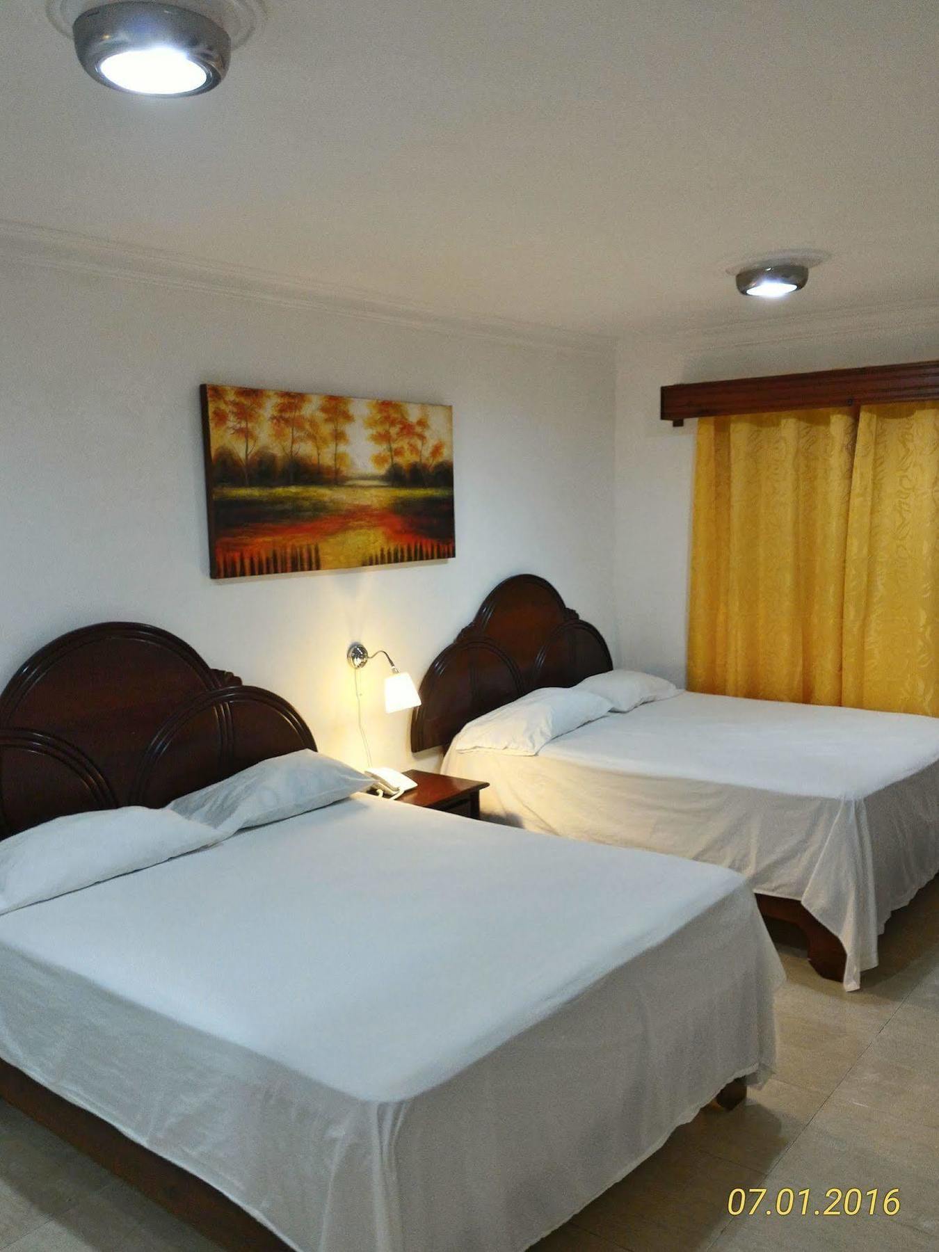 Hotel Riparbella Santo Domingo Esterno foto