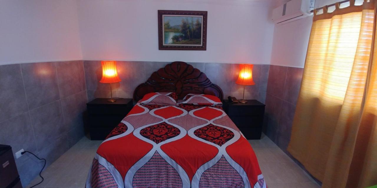 Hotel Riparbella Santo Domingo Esterno foto