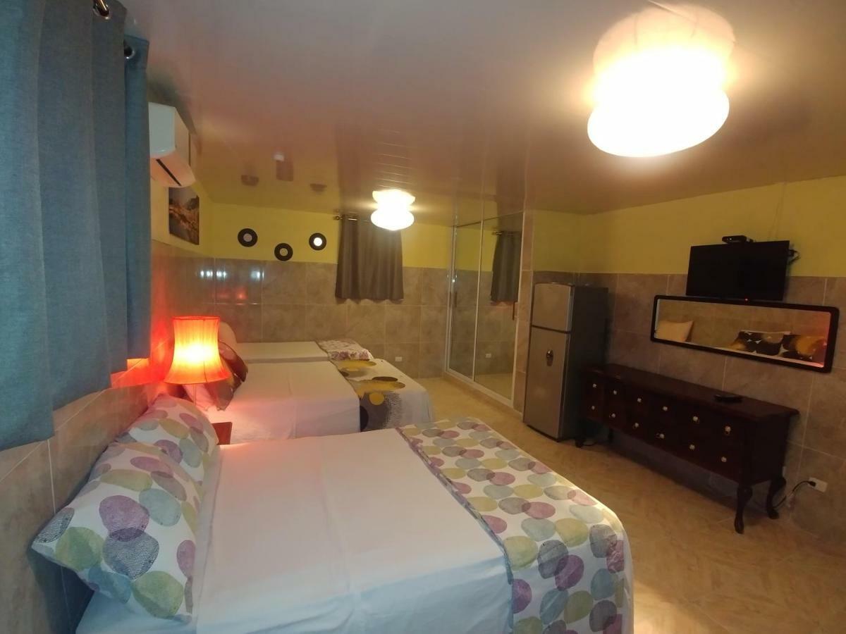 Hotel Riparbella Santo Domingo Esterno foto